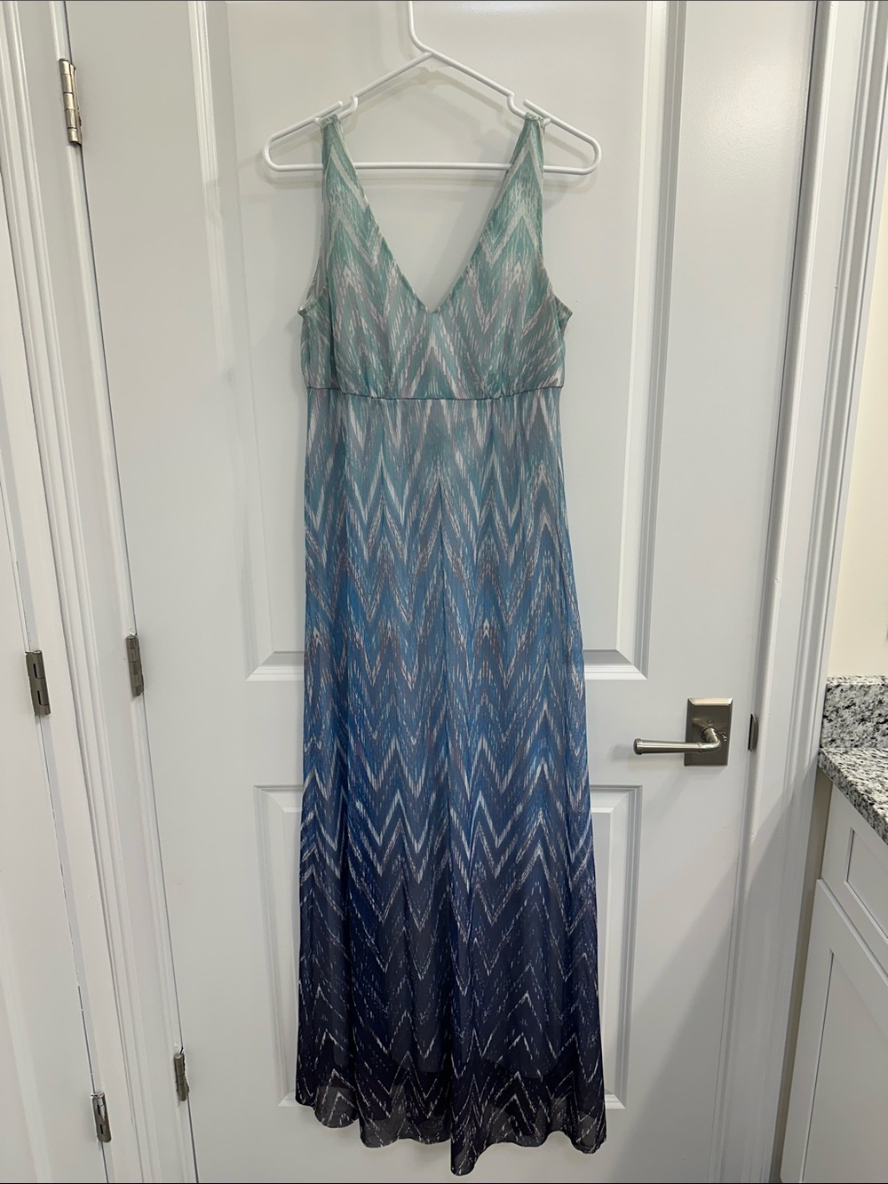 Dress Barn (Luxe by Carmen Marc Valvo) Blue Ombre Chevron Maxi Dress